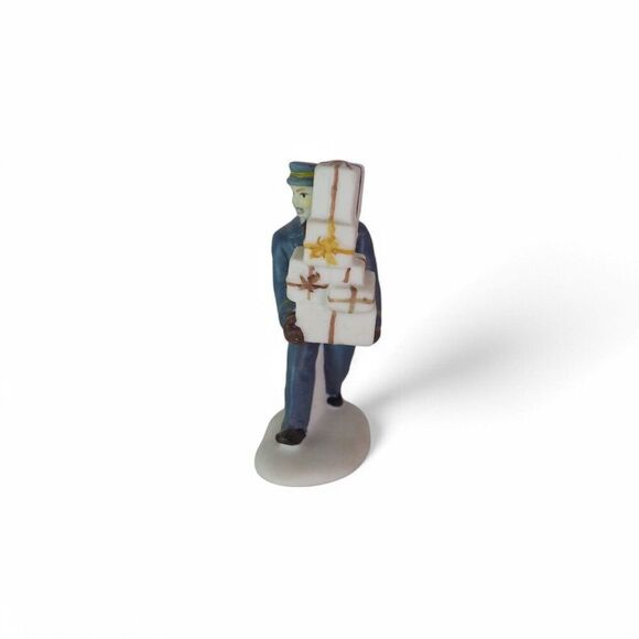 Department 56 Heritage Village Collection "Busy Sidewalks" 4 Ceramic Figurines - Picture 5 of 6